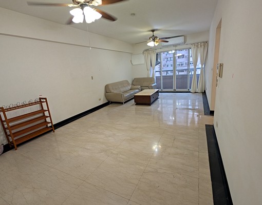 意志力社宅可雙租補採光三房👑變頻冷氣👑近文華高中站 - Image 1