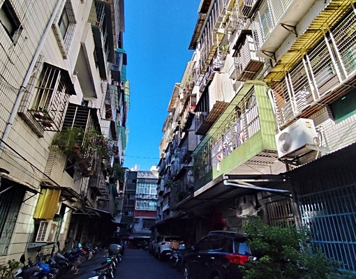 @可租屋補助，五樓公寓，四房前陽台進出，台水台電，加賴洽詢@ - Image 11