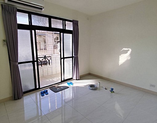 @可租屋補助，五樓公寓，四房前陽台進出，台水台電，加賴洽詢@ - Image 2