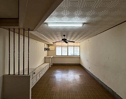 ✨星鴻/星華包租代管~友愛商圈鄰近學區店住透天厝✨ - Image 2