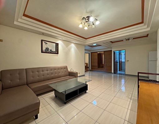 中正東路靜巷採光三房電梯宅 - Image 3