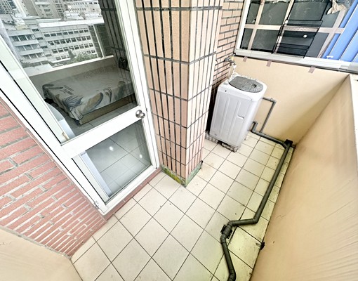 走路一中✨可租補✨電梯採光大套房✨獨洗陽台✨管理員✨超甜價 - Image 9