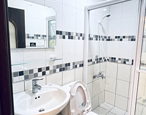 免仲介可租補~板橋國光國小中正路公寓二樓公園附近 - Image 12