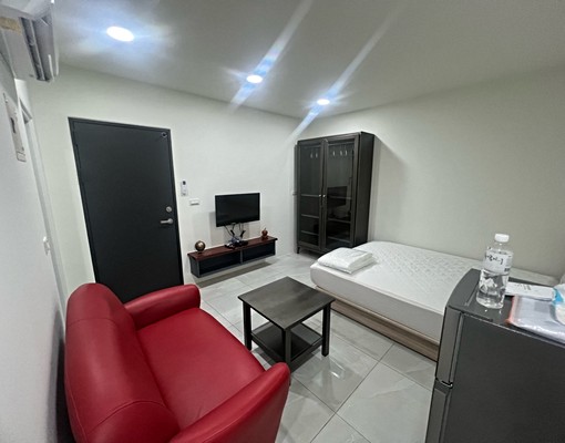 新興路分租全新套房 - Image 3