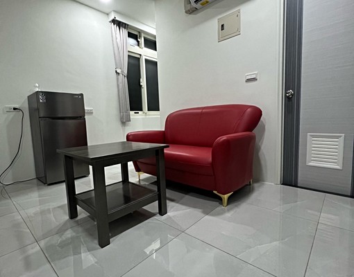 新興路分租全新套房 - Image 1