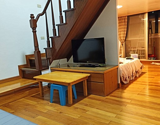 挑高3米6，24小時大樓管理，生活機能方便，有陽台採光好 - Image 5