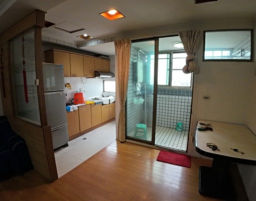 水湳商圈，龍邦鳯翔，大3+1房46坪 - Image 3