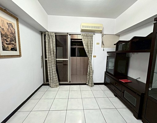 秀朗橋/台水電/租補稅籍/包裹垃圾收/雙陽台/採光通風/空屋 - Image 3