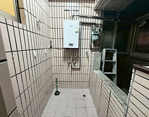 秀朗橋/台水電/租補稅籍/包裹垃圾收/雙陽台/採光通風/空屋 - Image 12