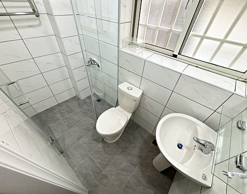 ✨可租補✨全新大套房,室內機車位✨不用追垃圾車 - Image 7