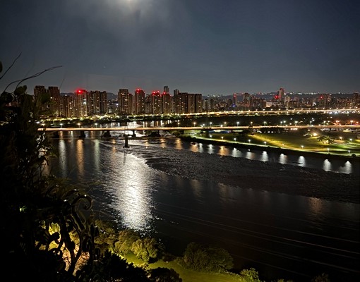 水岸第一排，全新粉刷 - Image 2