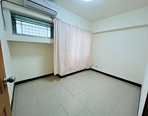 [全新衛浴設備]大同路三房二廳二衛！免整理便宜出租！ - Image 8