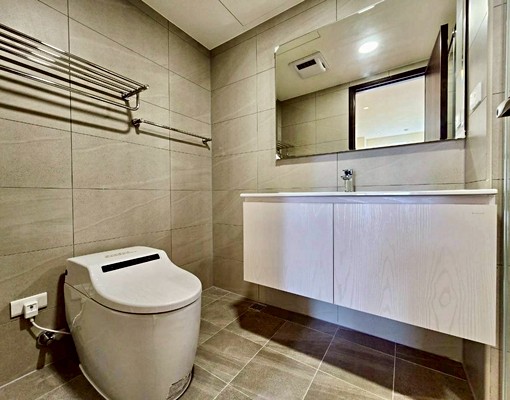 屏東帝寶高級平面車位2房華廈出租 - Image 9