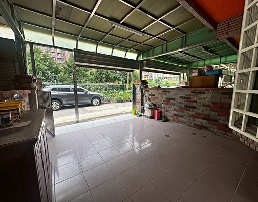 可租補可報稅｜整棟透天｜門前停車 - Image 8