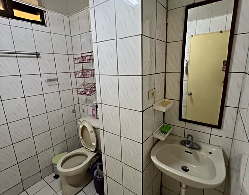 總管家~塗城正三房.中低樓層.通風採光佳.可租補~ - Image 7