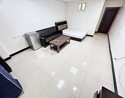 可寵不吵✅超大間✅獨洗✅東山商圈✅機能好✅採光通風✅ - Image 3