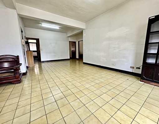 {租}科工館車站&輕軌站超亮三房大空間三樓公寓 - Image 4