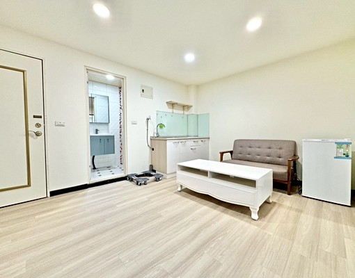 秒殺兩房✨可租補✨可寵可狗✨全新整理✨ - Image 2