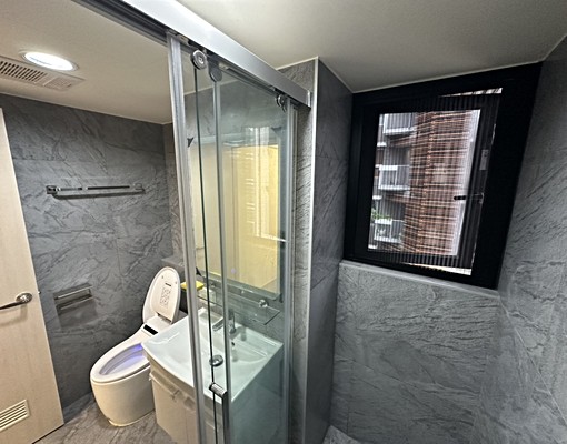 走路到高鐵,全配家具,採光佳。溫馨2房含車管 - Image 7