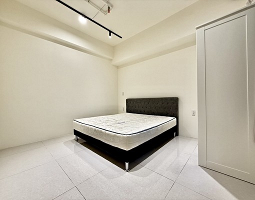 可租補🔥輕奢工業風💖家具可談✨租金含車位✅ - Image 3