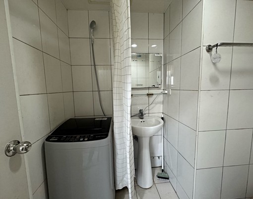 出租廟口延平街~變頻冷暖機有陽台 - Image 6