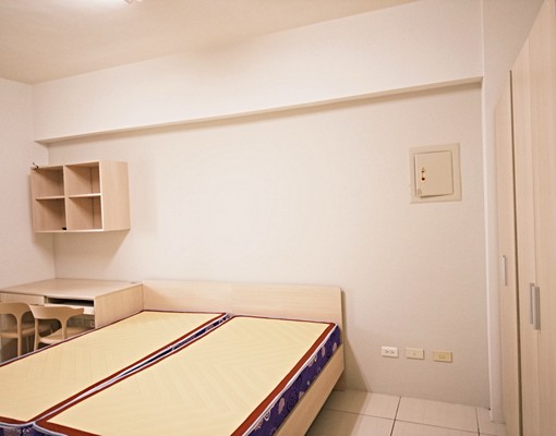 全新變頻冷氣電視獨洗獨曬大雙人房 - Image 4