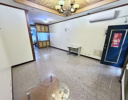 向上路旁鬧中取靜✨社區型透天✨可租補戶籍可寵✨雙平車✨全配 - Image 4