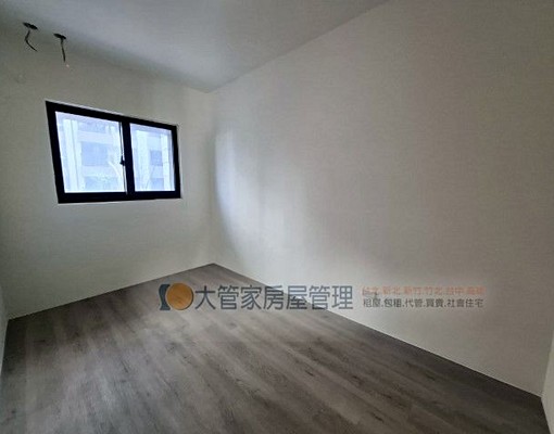 租全新交屋.附冷氣.大車位 - Image 5