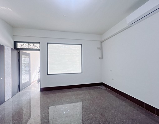 仁武航太園區翻新車庫透天|1客廳2大臥室已裝變頻冷氣 - Image 2