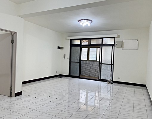 格調美居~土城站~成熟社區~格局方正 - Image 2