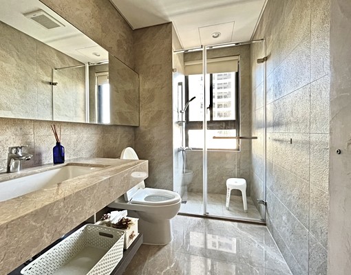 國泰御博苑▼質感設計師裝潢絕無僅有一卡皮箱入住 - Image 6