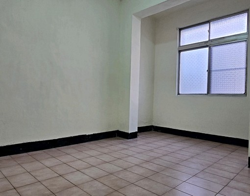 信義國小捷運公寓四樓(空屋) - Image 3