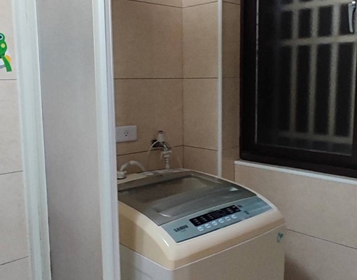 正市區近遠百城隍廟~電梯陽台套房 - Image 9