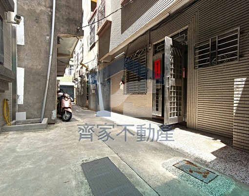 租-倉庫︱中西區~成功路~台電一樓工作室 - Image 5