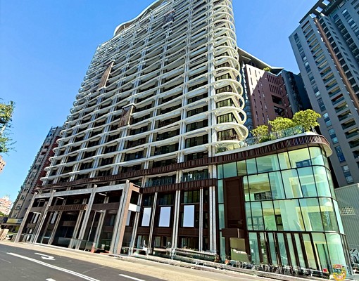 隨時看🏠秋紅谷✅1-3F邊間店面+B1平車