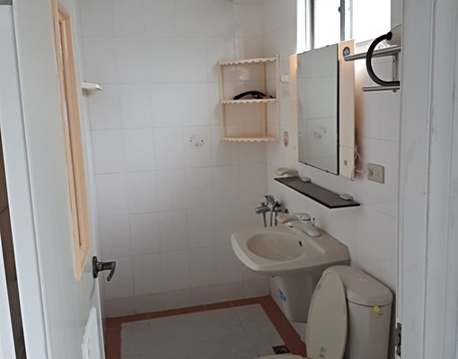 鳳山中崙二標，2樓有電梯及超大陽台，去超商取貨不用1分鐘 - Image 7