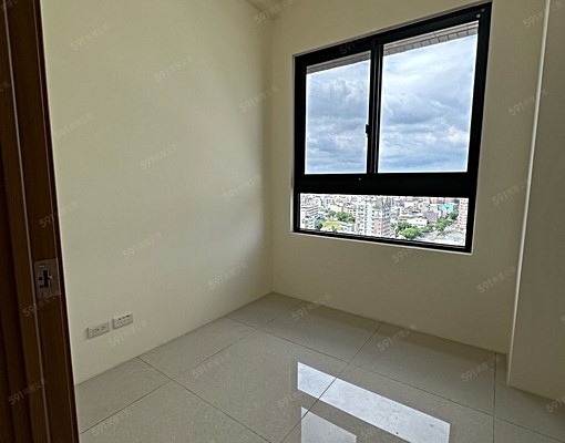 和平國小南昌街/全新社區高樓層精美小豪宅二房休旅車位/可租補 - Image 3