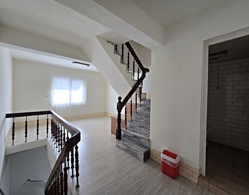 楠梓右昌傳統格局增建到滿漂亮⾞庫透天 - Image 7