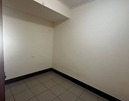 近運動公園~二樓三房採光佳~可租補 - Image 4