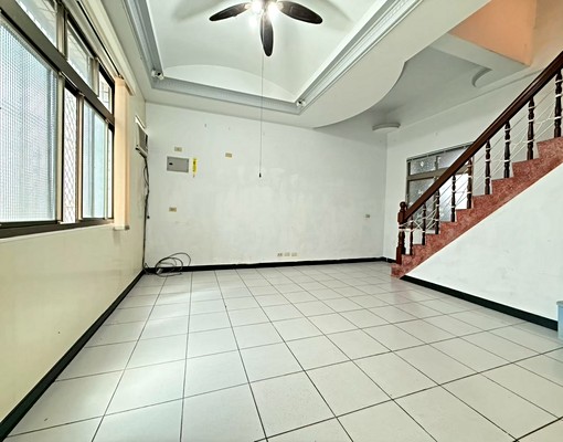 【可補助】豐原透天出租｜近翁子國小、豐陽國中・社區型整棟住家 - Image 1