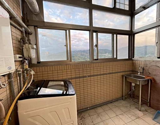 電梯獨立套房|近土城捷運2分鐘|大陽台+樓中樓 - Image 3