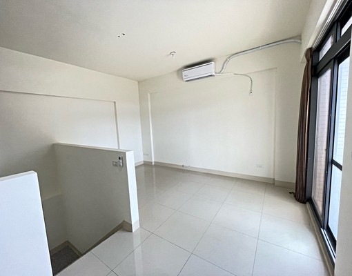 超大空間透天出租 - Image 14