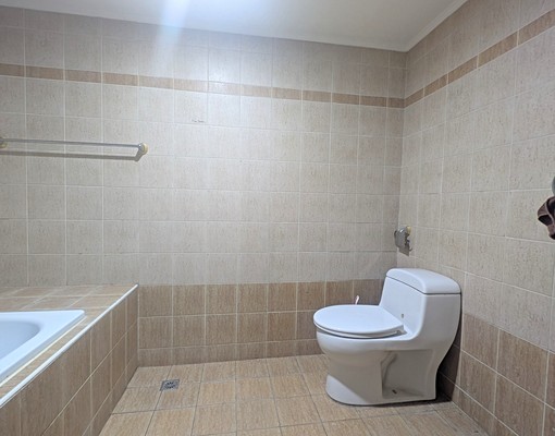 租金可談/西區/精誠/大墩商圈/三房平面車位 - Image 4