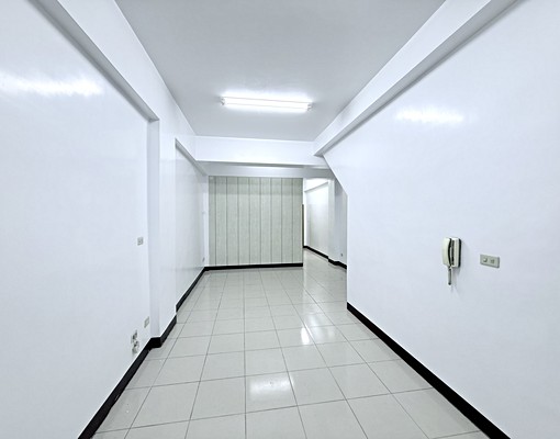 捷運三重國小站步行2分鐘住辦一樓地點佳整棟重建屋況佳-專任約 - Image 5