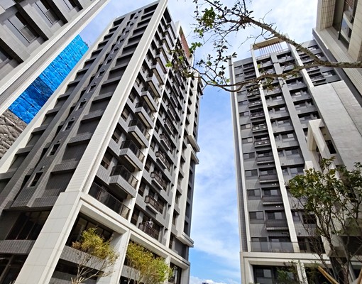 屋主自租全新完工裝潢學區宅二房二廳二衛家具齊全 - Image 2