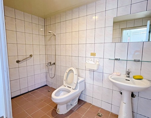 三重市昌隆街適合小家庭兩房一廳整層住家!!!! - Image 6