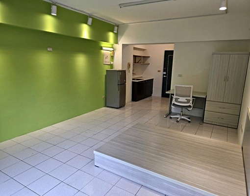 復興路忠明南路口和平國小對面電梯大樓冷氣大套房 - Image 2