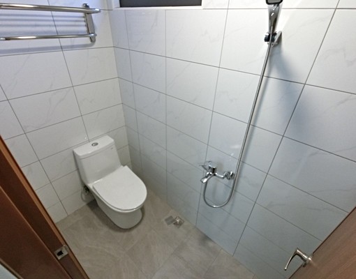 全新裝潢🌟可租補🌟陽台獨洗🌟衛浴開窗🌟房客嚴選 - Image 5