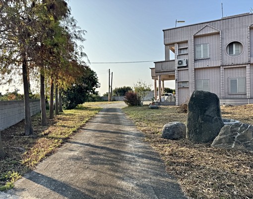 獨家稀有庭院別墅｜義大世界｜退休生活可以很輕鬆 - Image 1