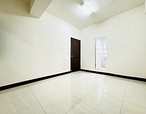 西屯逢甲商圈旁✅租補可談✅可貓狗✨冷氣免費裝✨三房空屋大空間 - Image 5